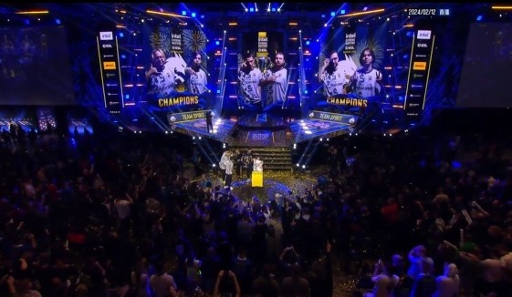 后防线和灵 后防线和灵