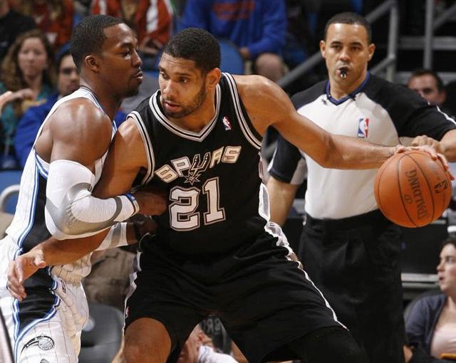 由希罗接球 由希罗接球